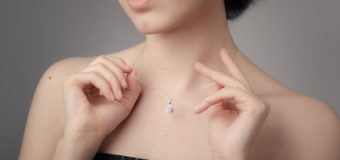 GWのデートにはダイヤピアスとダイヤネックレスで上品に決めたい