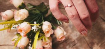 結婚指輪にプラチナ素材が選ばれる理由とは
