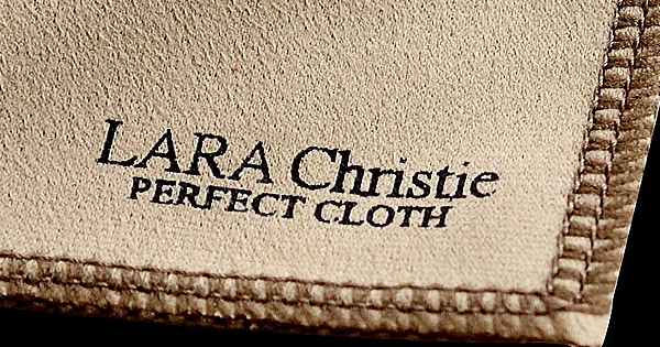 LARA Christieパーフェクトクロスの画像