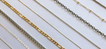 ネックレスチェーンの基礎知識：種類、太さ、長さによる印象の違いと強度比較