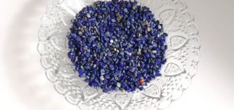 幸運を招く聖なる石！ラピスラズリの深い意味とさざれ石の活用ガイド